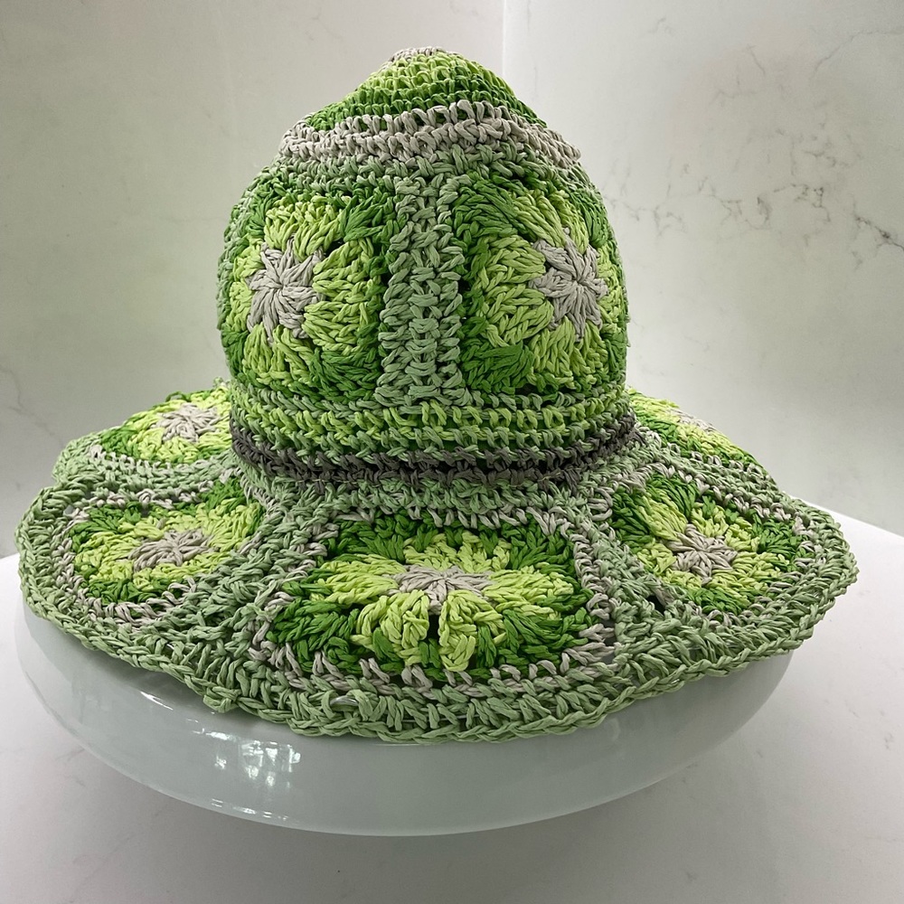Steve Madden Green Crochet Hat NWT